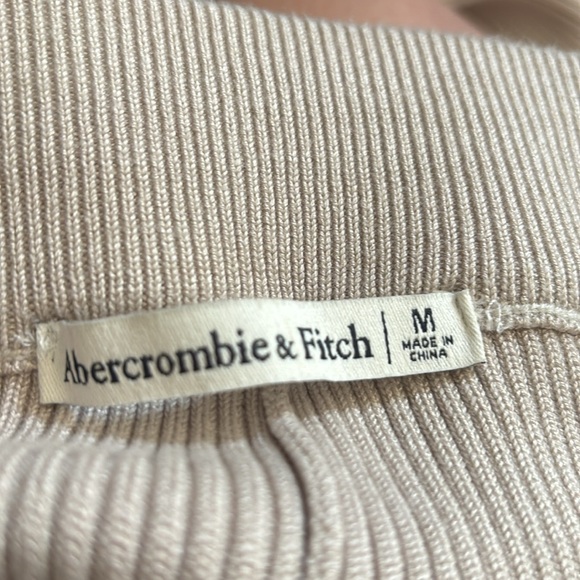 NWOT‼️Abercrombie & Fitch Wide Leg ribbed Knit Pants size M - Picture 6 of 7